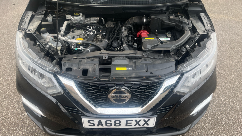 Nissan Qashqai 1.3 DiG-T N-Connecta 5dr Petrol Hatchback